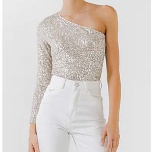 NWT One Shoulder Express Sequin Top